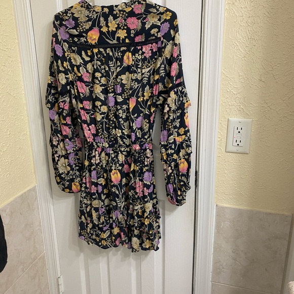 SPELL : Sayulita Long Sleeve Mini Frill Dress - XXS (will fit XS) - Picture 3 of 4